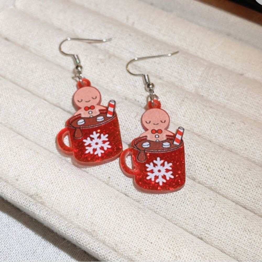 Gingerbread hot chocolate snowflake mug fish hook drop earrings nwt